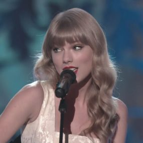 泰勒斯威夫特-故事会演唱会 Palladia完整版 Taylor Swift VH1 Storytellers 2012《TS HDTV 8.6G》