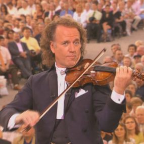 安德烈·瑞欧 – 深情维也纳音乐会2006 André Rieu – at Schonbrunn Vienna 2006《BDMV 45.93G》