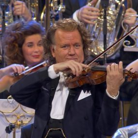 安德烈·瑞欧 – 永恒的华尔兹 André Rieu – And The Waltz Goes On 2011《BDMV 41.7G》