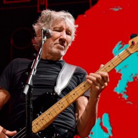 Roger Waters (ex. Pink Floyd) – Us + Them 2020《BDMV 41.6G》