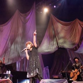 绚香.Ayaka MTV Unplugged.不插电大阪2009演唱会[DVD-ISO6.82G]