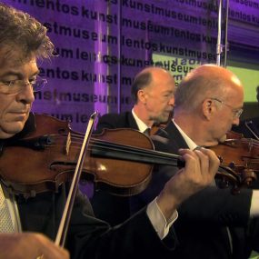 Novogodnij Kontsert Venskogo Philarmonicheskogo Orkestra 2009《BDMV 9.5G》