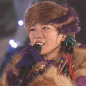 Momoiro Clover Z Momoiro Christmas 2013 – Utsukushiki Gokkan No Sekai《2BD ISO 84.2G》