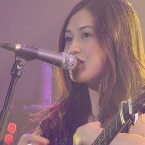 YUI 5th Tour 2011-2012 Cruising ~How Crazy Your Love~ Live《BDISO 37.8G》