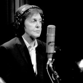 Paul McCartney Live Kisses 2012 BDRemux 1080i《Remux mkv 16.7G》