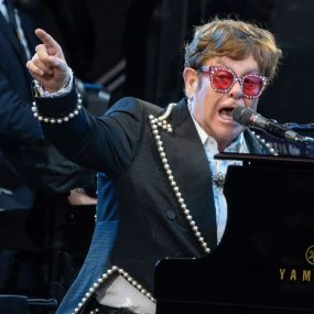 艾尔顿·约翰 Elton John – Live Glastonbury Festival 2023 UHD [WEB-DL MKV 20.9GB]