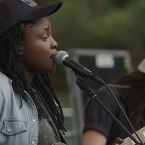 乔伊·奥拉多昆 Joy Oladokun – Hardly Strictly Bluegrass Festival 2022 UHD 2160p [WEB-DL MKV 6.1GB]