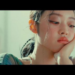 YooA – Lay Low 4K 2160P [Bugs MP4 1.58GB]