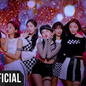 MOMOLAND – I’m So Hot 4K 2160P [Bugs MP4 779MB]