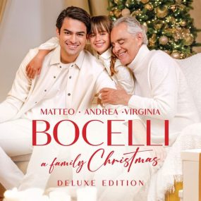 波切利家族 – 家庭圣诞节 ANDREA BOCELLI – A FAMILY CHRISTMAS 豪华版 (2023 圣诞音乐) [24Bit/96kHz] [Hi-Res Flac 1.33GB]