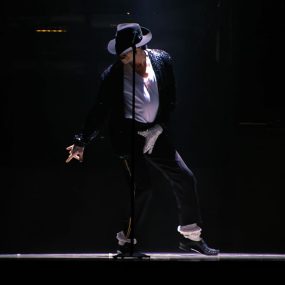 迈克尔·杰克逊 – 太空漫步 Michael Jackson – Billie Jean (HIStory Tour Munich 1997) 4K 2160P 60FPS [4K高清修复 MP4 4.32GB]