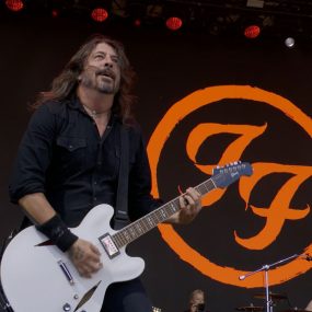 喷火战机 Foo Fighters – Live @ Glastonbury 2023 H265 4K 2160P [WEB-DL TS 22GB]